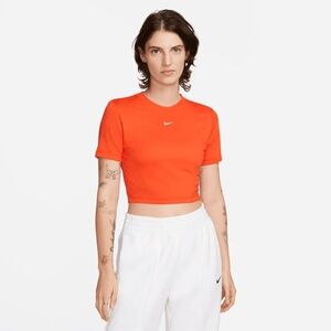 Nike Sportswear Essential Women's Slim Cropped T-Shirt Picante Red FB2873-633